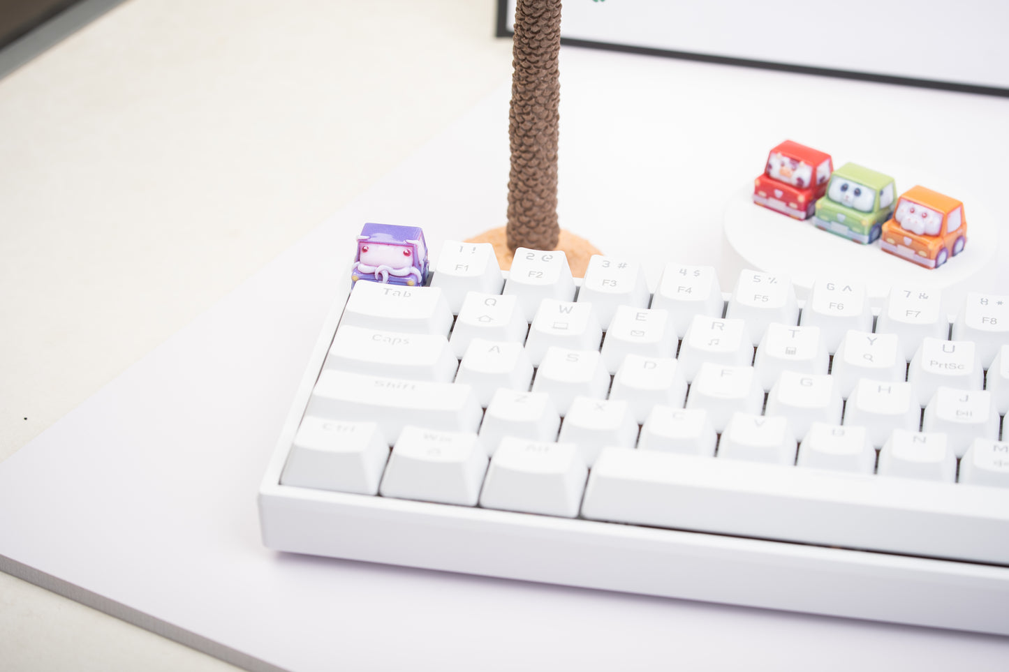 Chubby Octopus in Car Keycap